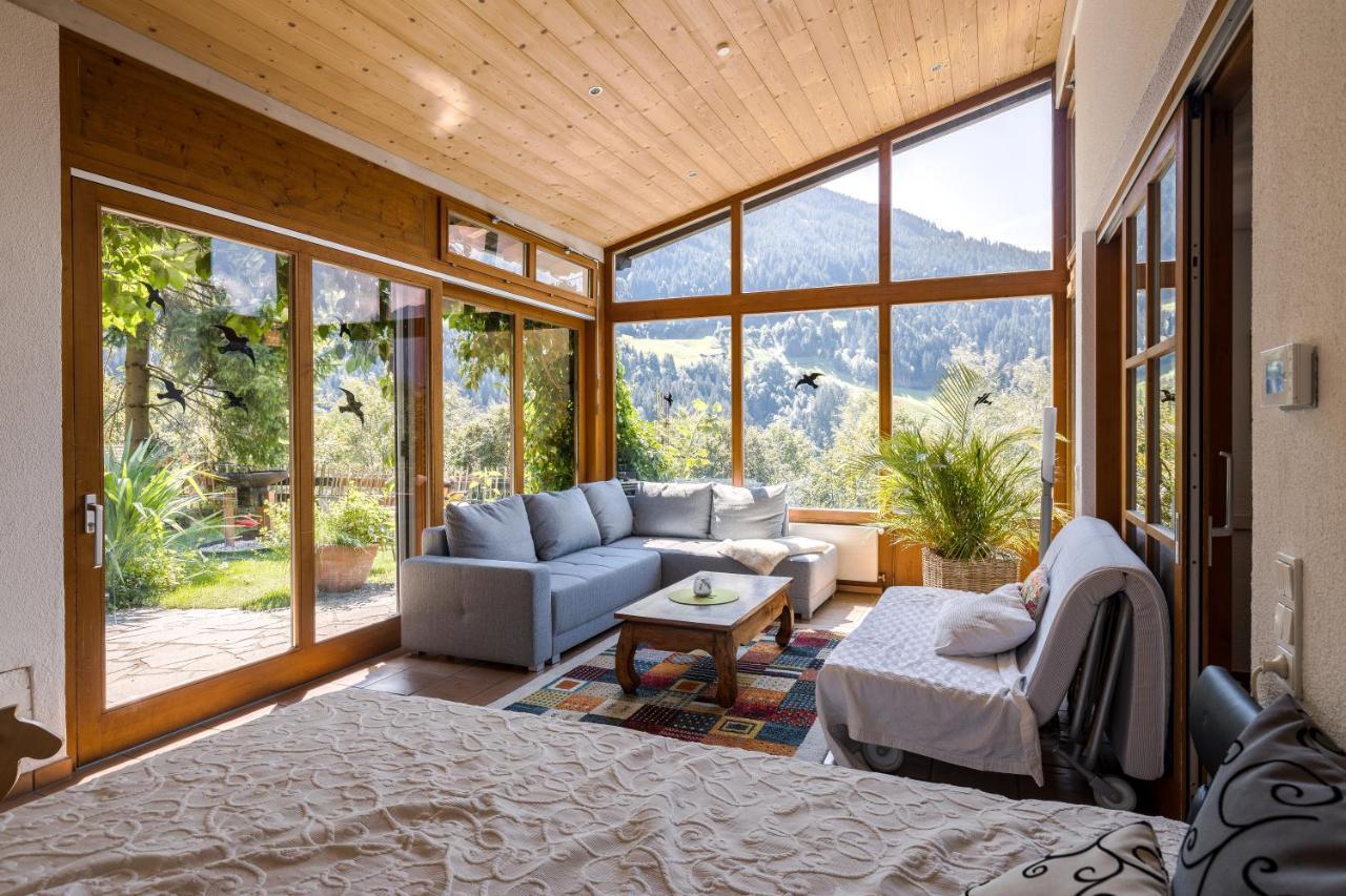Aparthaus Am Walde & Appartement Sonnenseite Bartholomäberg エクステリア 写真