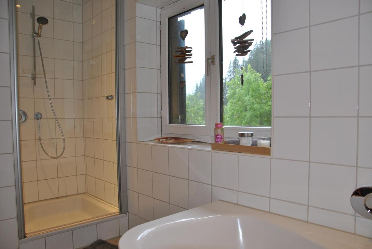 Aparthaus Am Walde & Appartement Sonnenseite Bartholomäberg エクステリア 写真