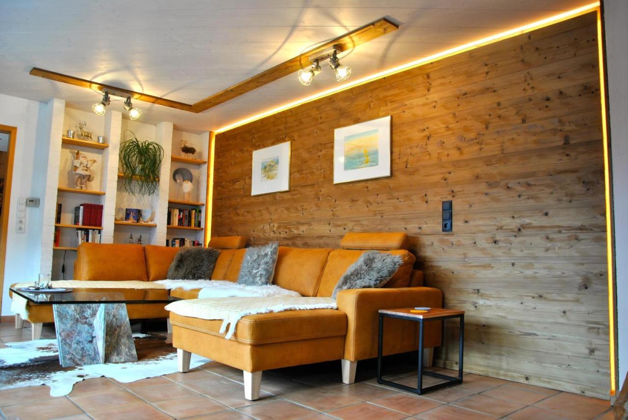 Aparthaus Am Walde & Appartement Sonnenseite Bartholomäberg エクステリア 写真