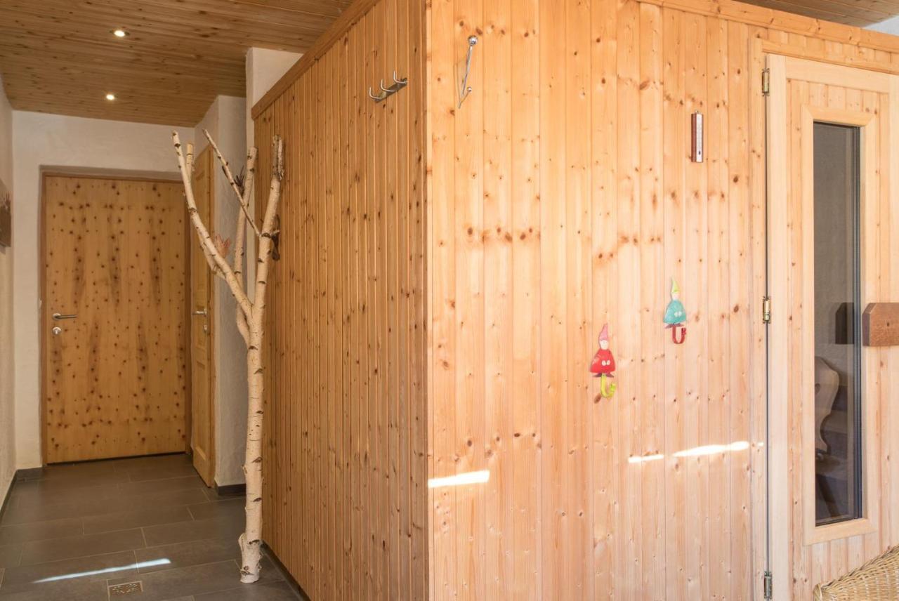 Aparthaus Am Walde & Appartement Sonnenseite Bartholomäberg エクステリア 写真