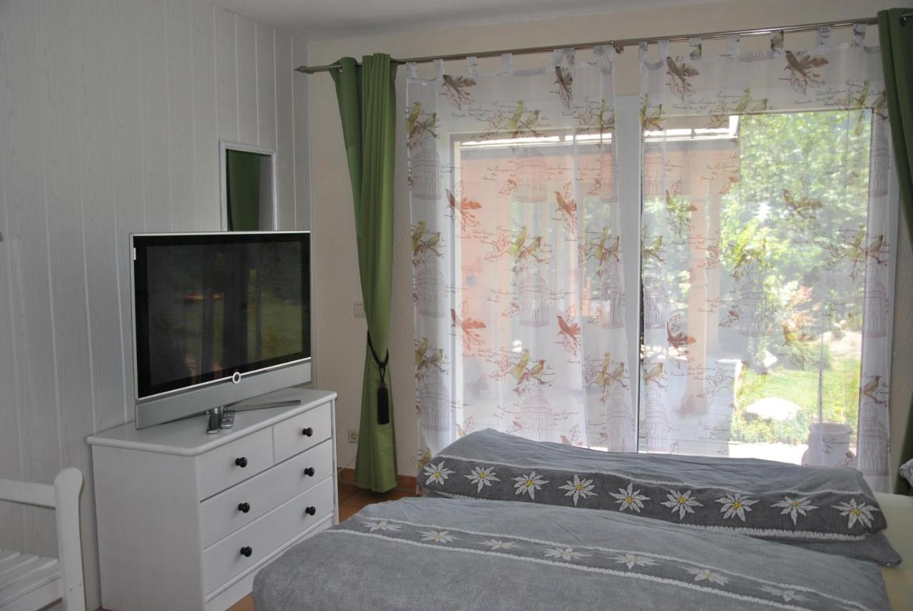 Aparthaus Am Walde & Appartement Sonnenseite Bartholomäberg エクステリア 写真